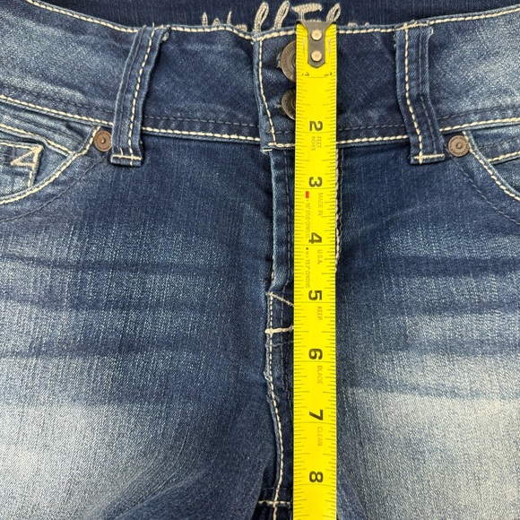 Wallflower Fade Wash Stitched Mid Rise Denim Shorts Size 5 - Picture 13 of 15